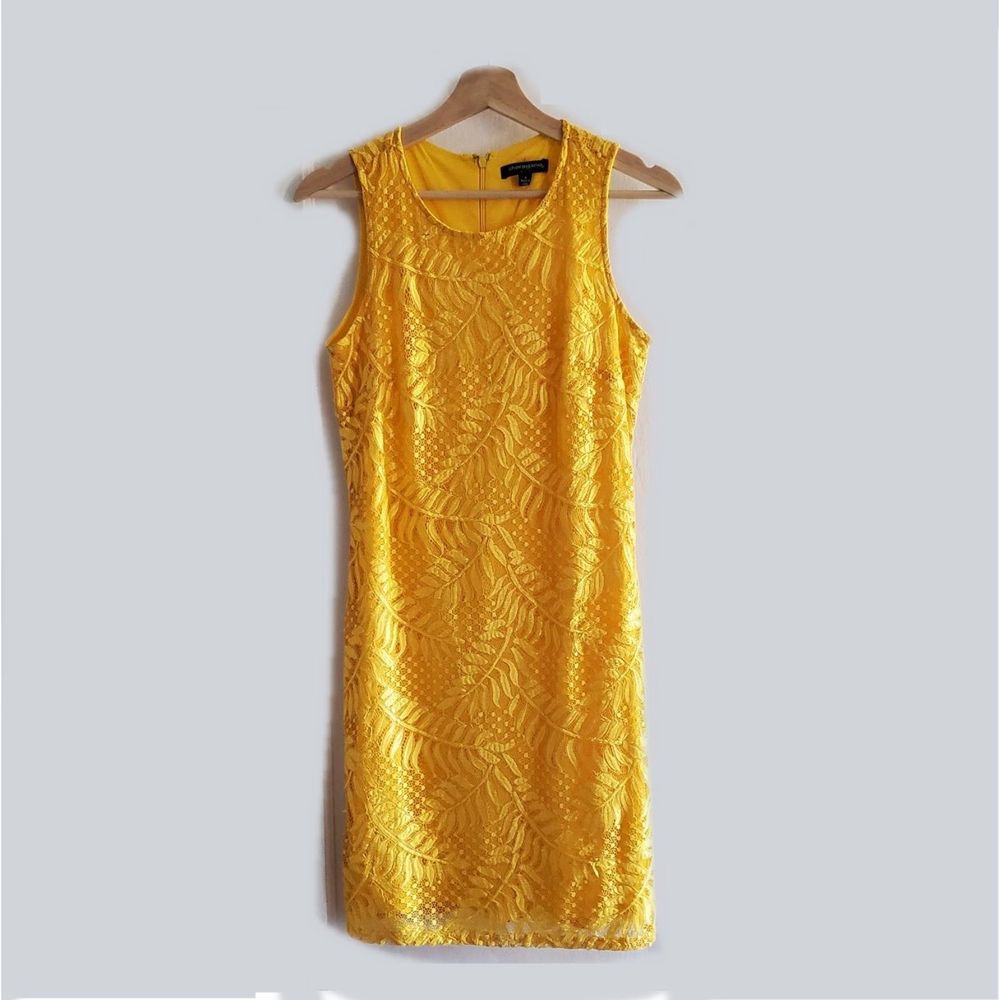 Women's SHARAGANO Sleeveless Yellow Lace Dress Sz 4 EUC
